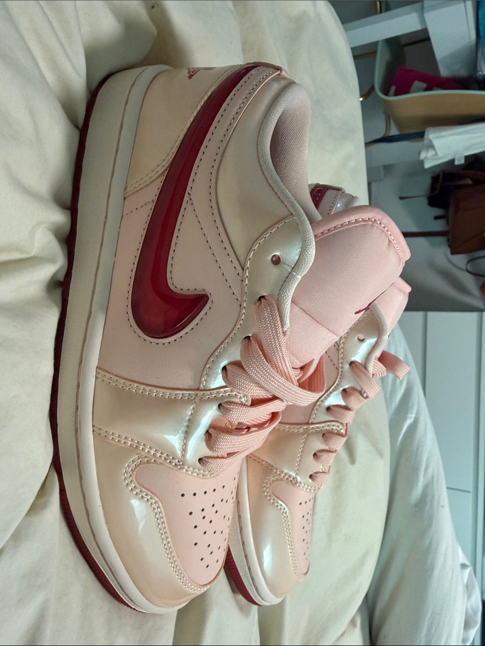 Nike Women's Light Pink and Dark Pink Low-Top Sneakers